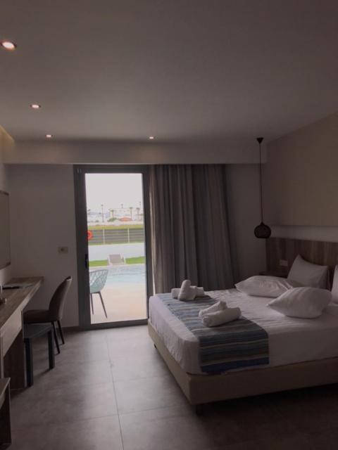 Sunshine Hotel Tigaki Exterior photo